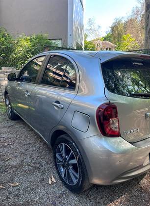 NISSAN MARCH 1.6 SL 16V FLEXSTART 4P XTRONIC NISSAN MARCH 1.6 SL 16V FLEXSTART 4P XTRONIC